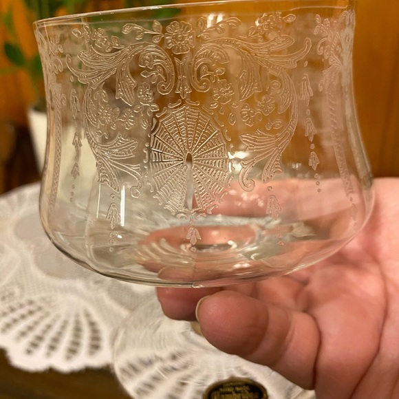 Chantilly by Cambridge hand blown glasses - Picture 7 of 8